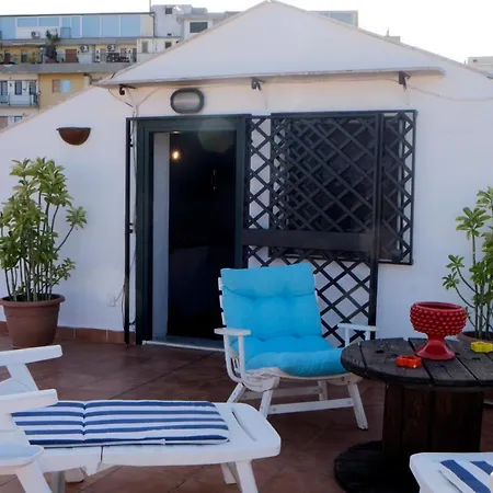 Appartamento Attico Con Terrazza Sul Porto *